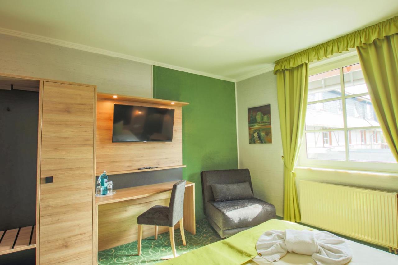 Panorama Berghotel Wettiner Hoehe ไซฟ์เฟิน ภายนอก รูปภาพ