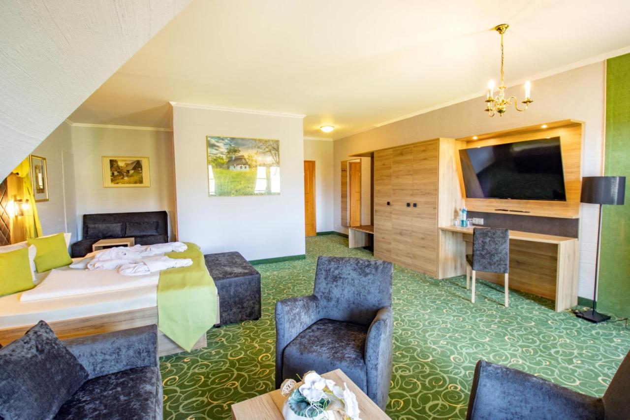 Panorama Berghotel Wettiner Hoehe ไซฟ์เฟิน ภายนอก รูปภาพ