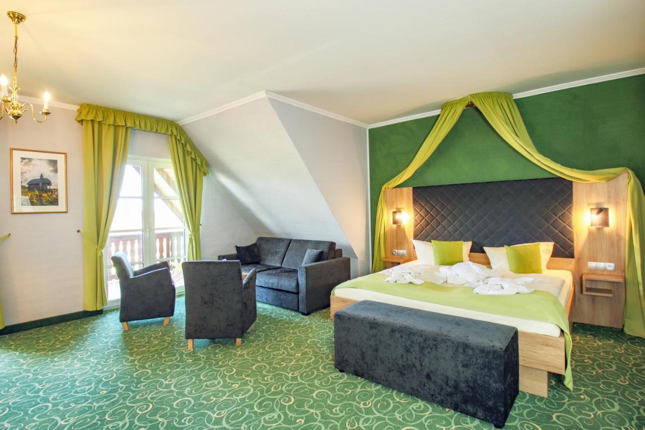Panorama Berghotel Wettiner Hoehe ไซฟ์เฟิน ภายนอก รูปภาพ