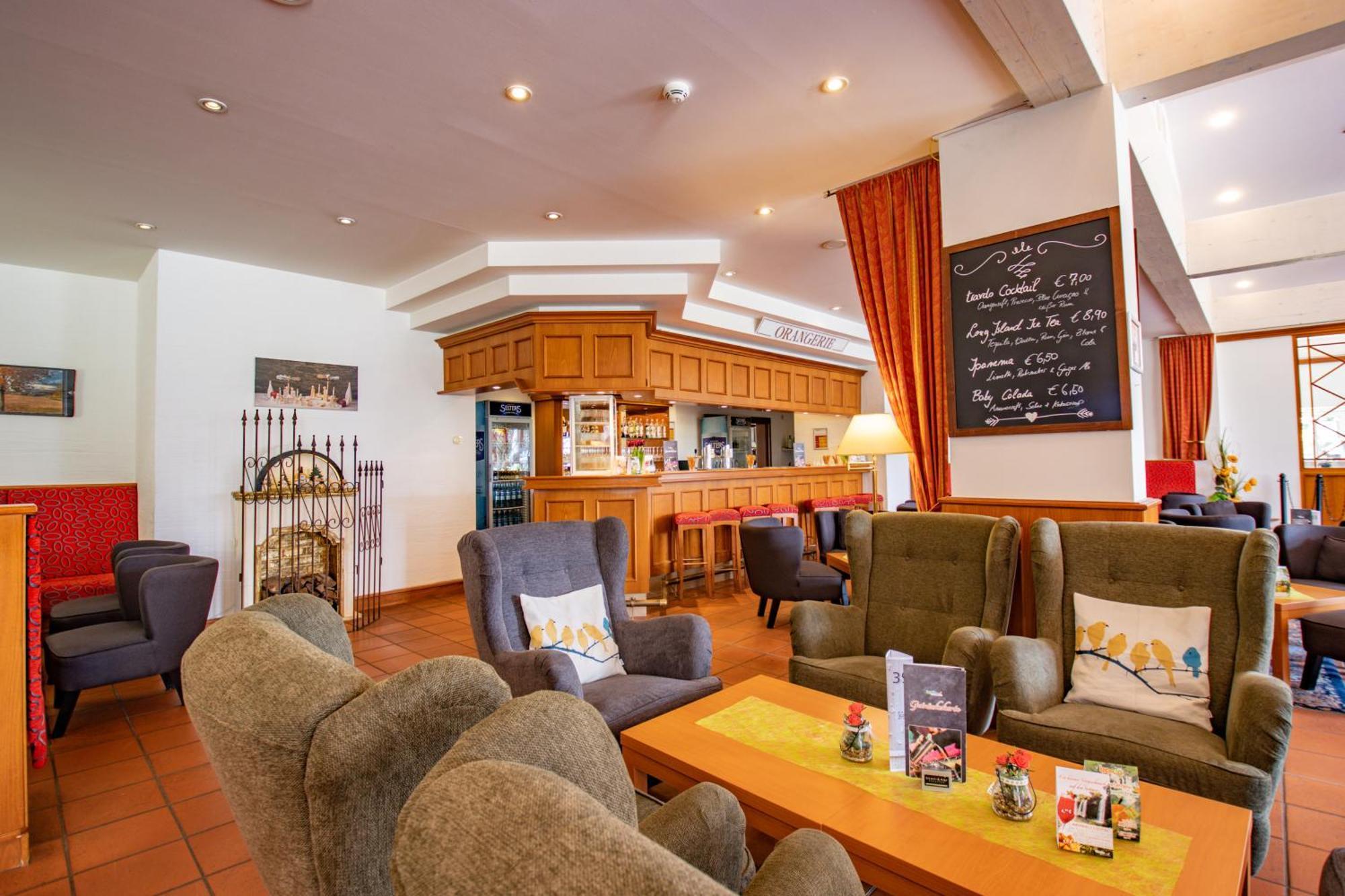 Panorama Berghotel Wettiner Hoehe ไซฟ์เฟิน ภายนอก รูปภาพ