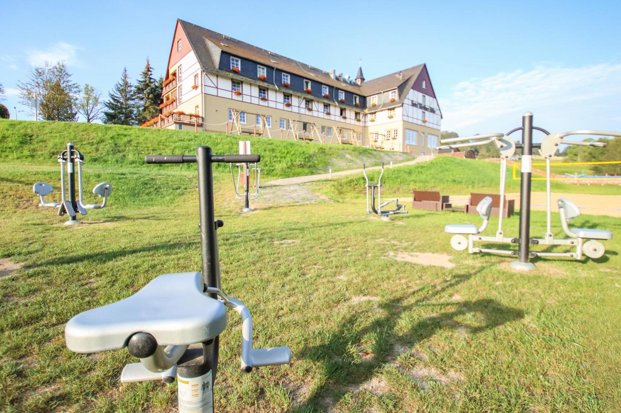 Panorama Berghotel Wettiner Hoehe ไซฟ์เฟิน ภายนอก รูปภาพ