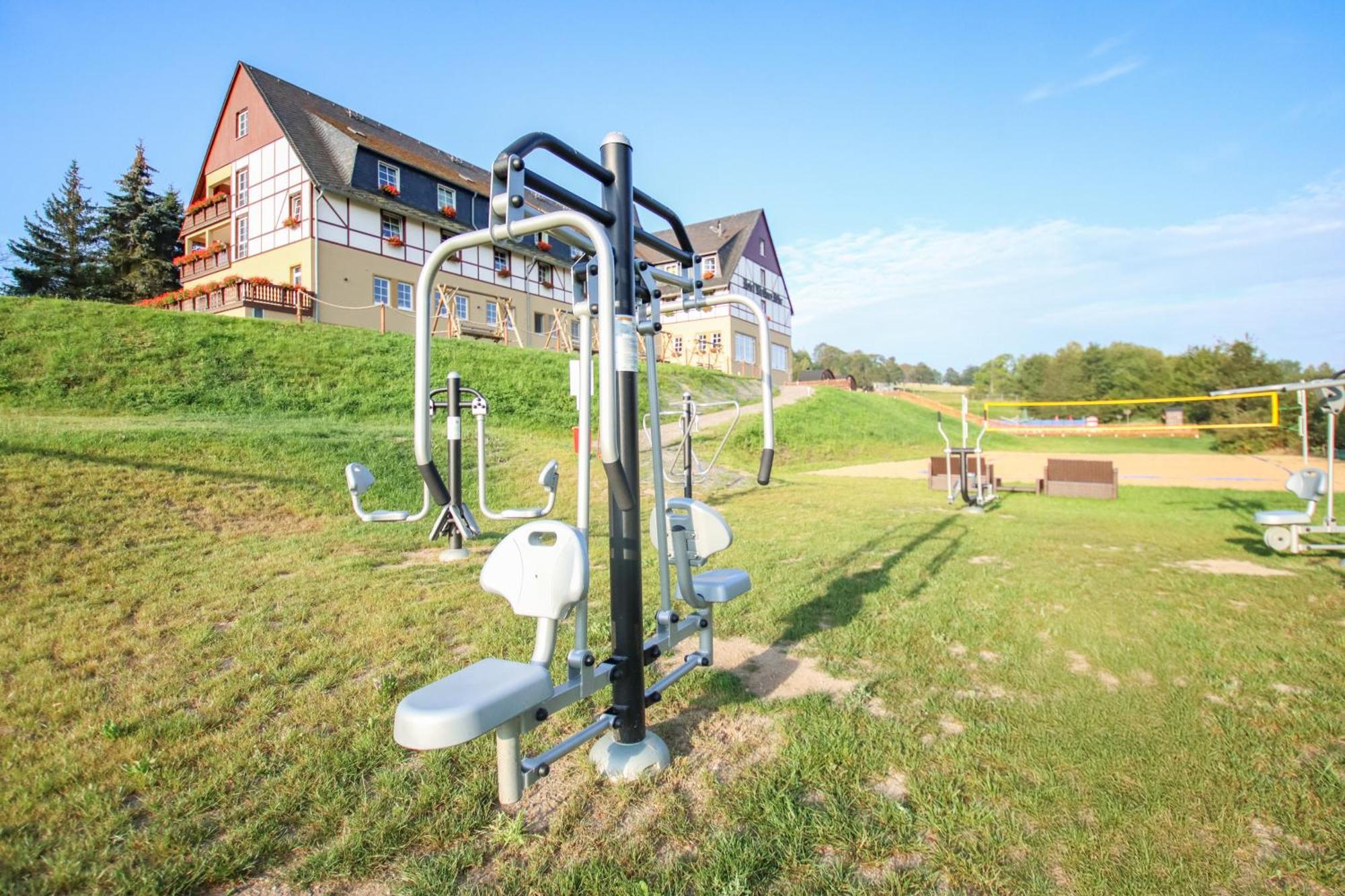 Panorama Berghotel Wettiner Hoehe ไซฟ์เฟิน ภายนอก รูปภาพ